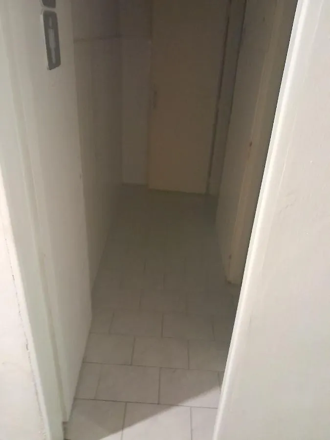 פראג Wine And Beer Club House Cellar With Ping Pong, Karaoke, Board Games, Lan Party, Bike Lending Cool Service 0*,  צ'כיה