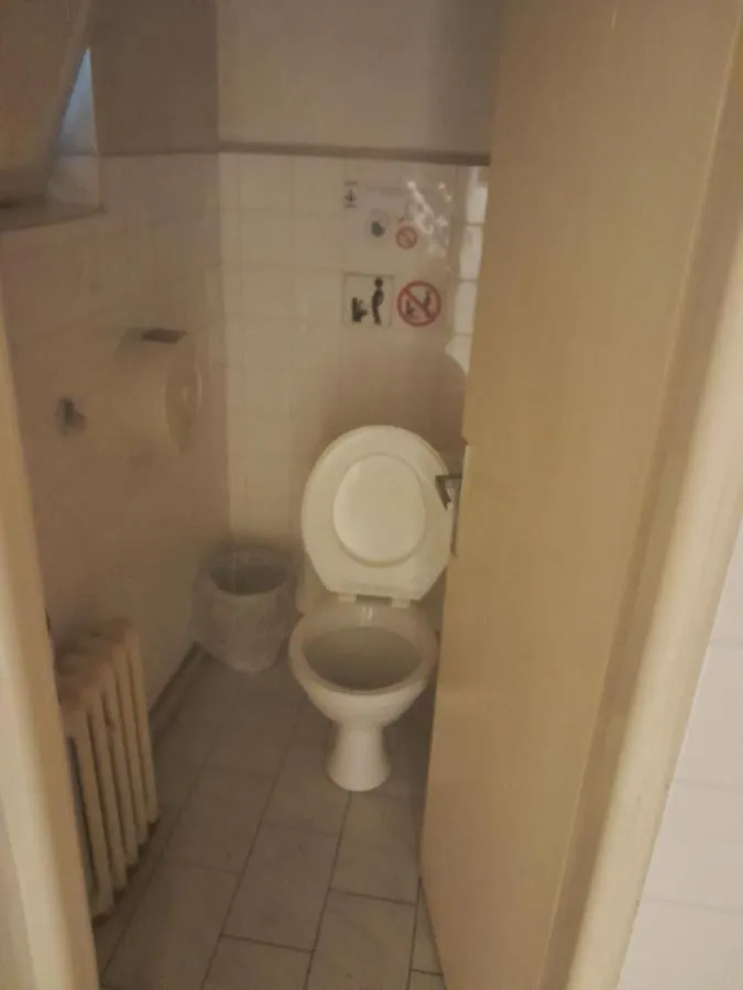 Luxury tent Wine And Beer Club House Cellar With Ping Pong, Karaoke, Board Games, Lan Party, Bike Lending Cool Service Prague